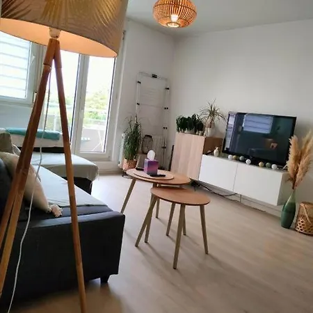 15min En Tram Du Marche De Noel Strg -balcon-wi-fi-tv *